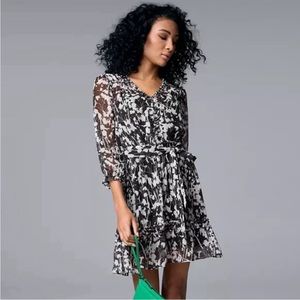 Simply Vera by Vera Wang black and white floral shear 3/4 sleeve short dress